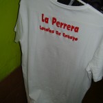 Camiseta blanca tinta roja back